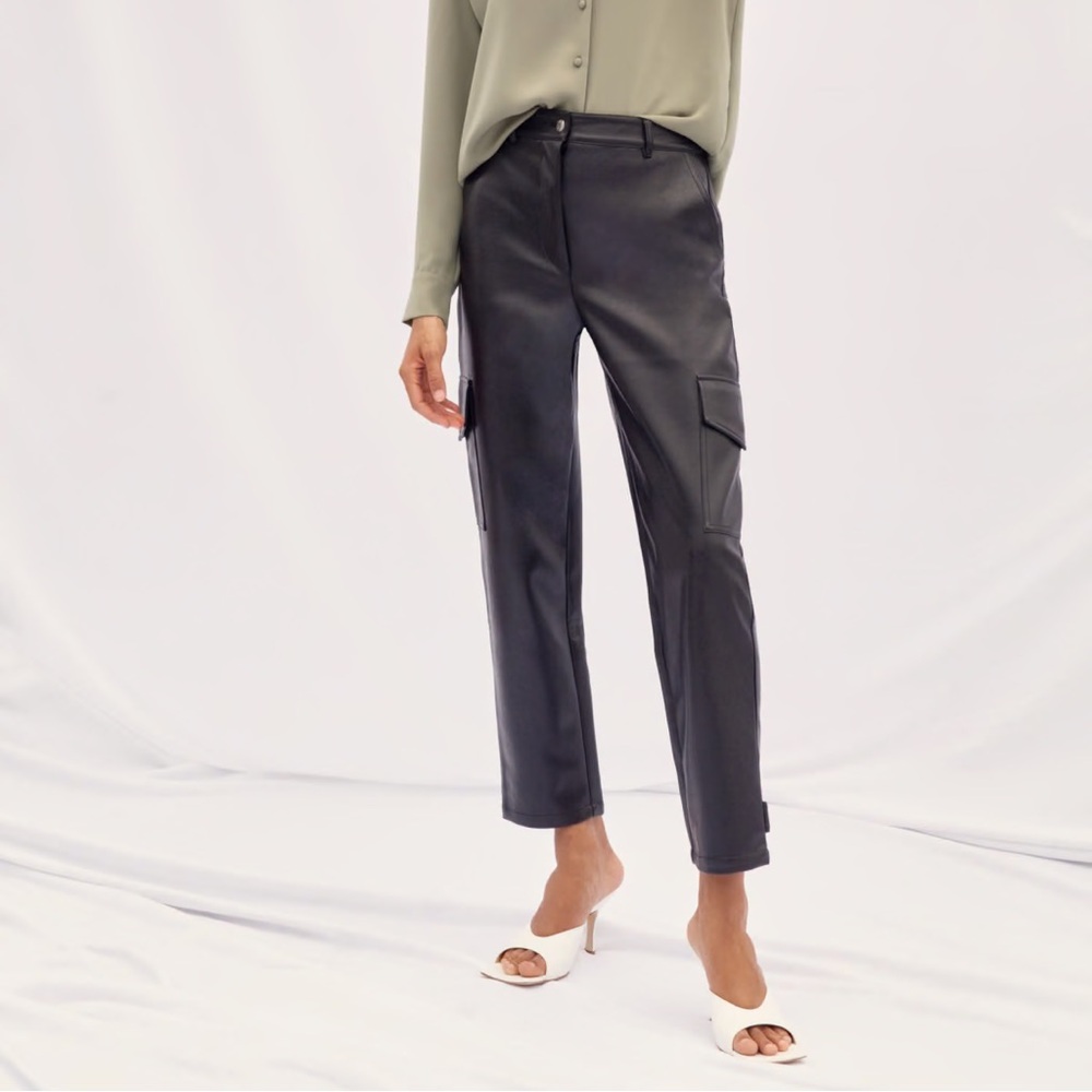 Aritzia Black Cargo Pants
